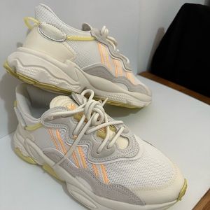 Adidas Women Ozweego sneaker